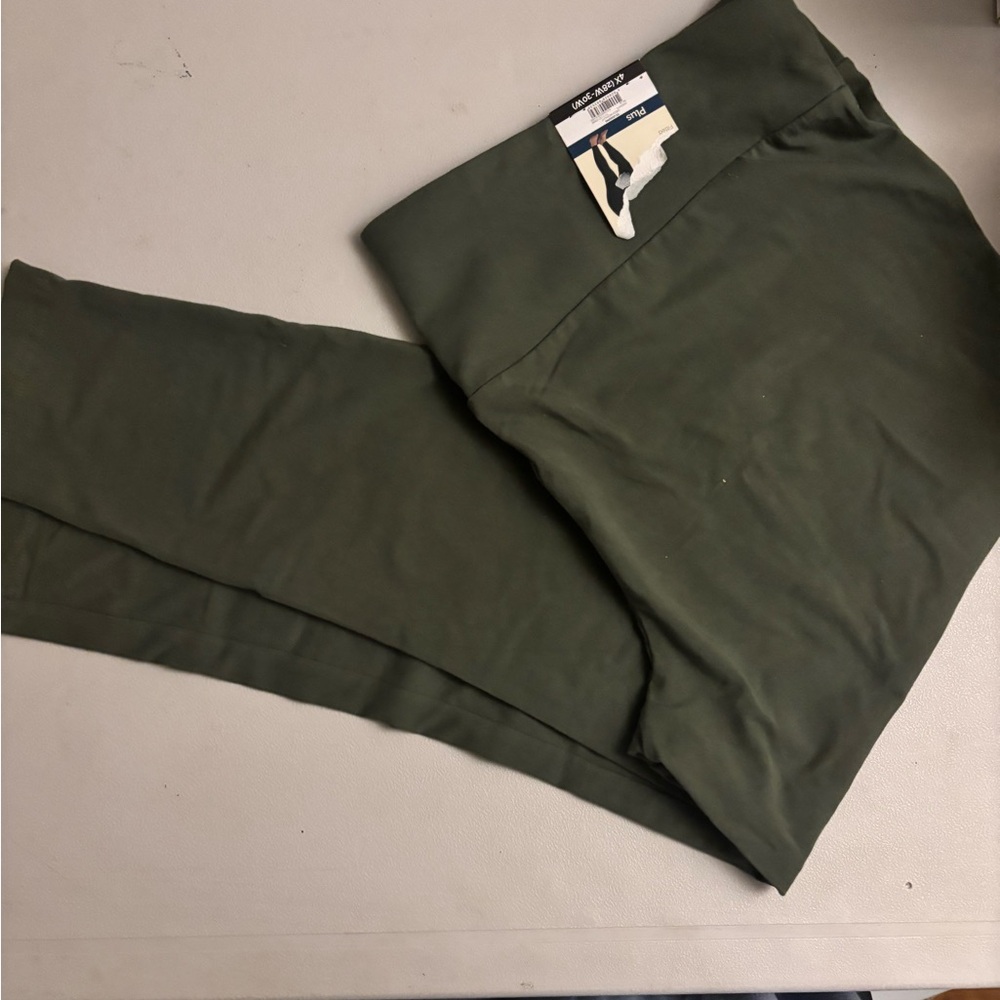 Terra & Sky Women's Olive Straight Leg Pants